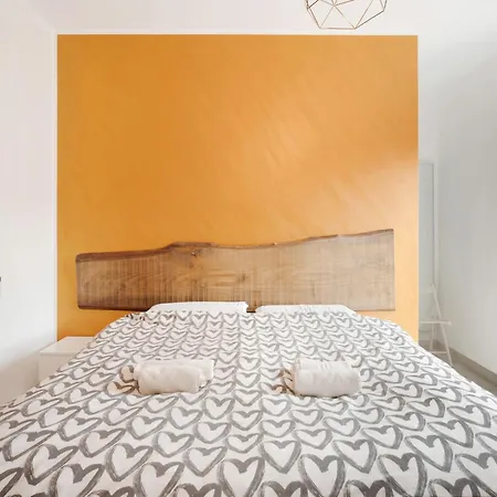 Sempresole In Piazzetta Apartment